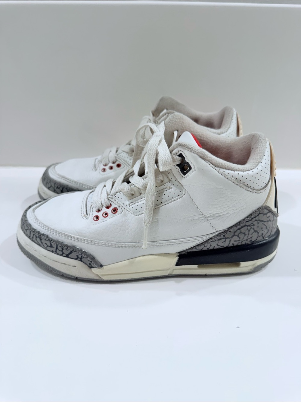 Jordan 3 Retro White Cement Youth Sz 4 - Picture 3 of 7